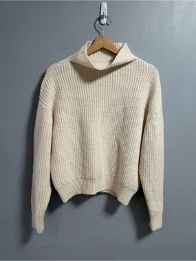 Aritzia - Wilfred Sweater